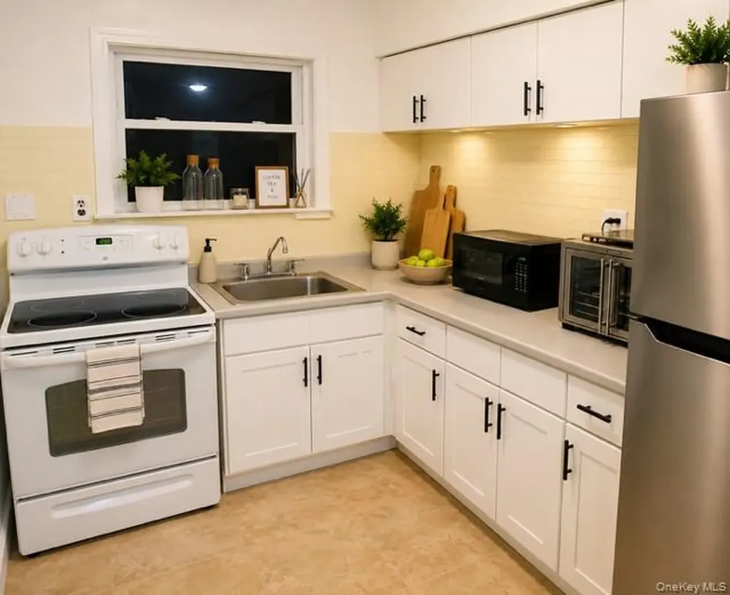 3303 Barnes Avenue Bronx NY 10467