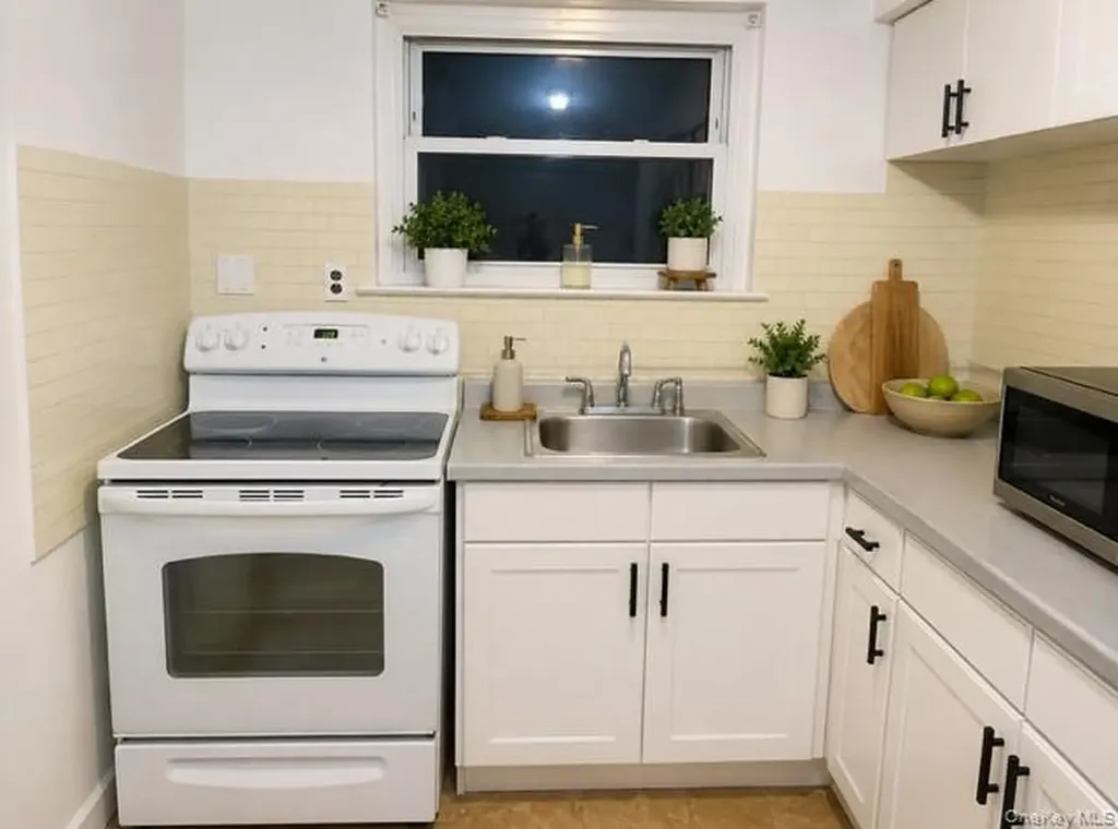 3303 Barnes Avenue Bronx NY 10467