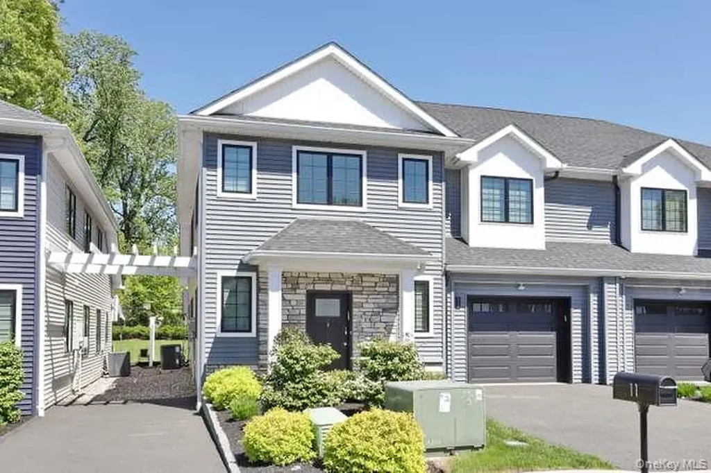 11 Silverwood Circle Suffern NY 10901