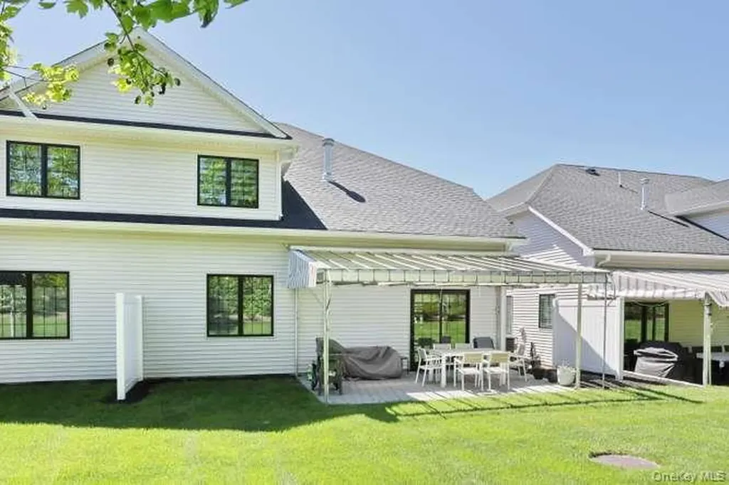 11 Silverwood Circle Suffern NY 10901
