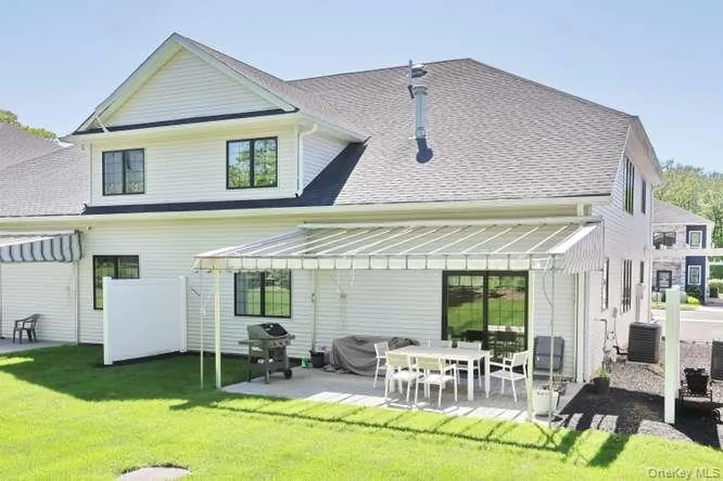 11 Silverwood Circle Suffern NY 10901