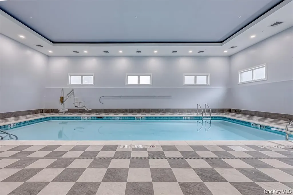 11 Silverwood Circle Suffern NY 10901