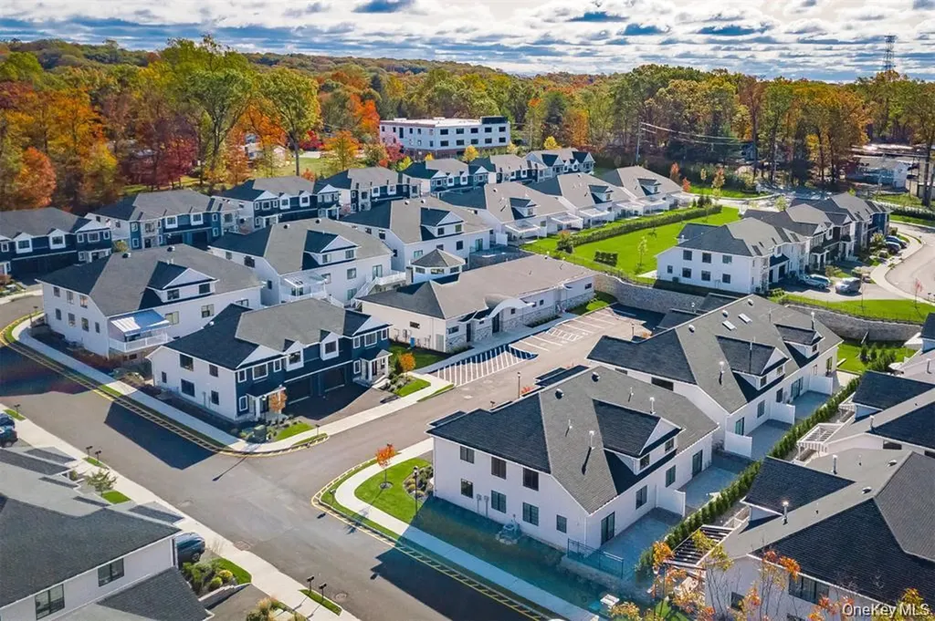 11 Silverwood Circle Suffern NY 10901