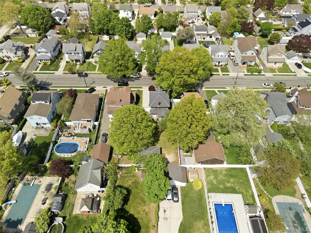 90 Vincent Place Lynbrook NY 11563