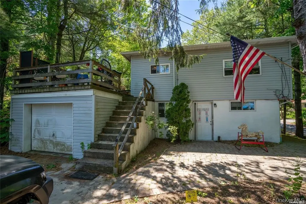 57 Aloma Road Rocky Point NY 11778
