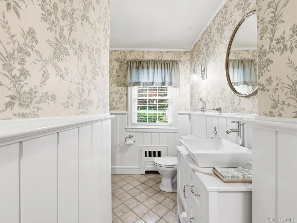 2 Longview Road Port Washington NY 11050