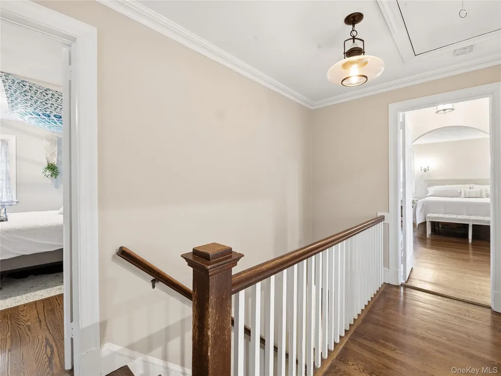2 Longview Road Port Washington NY 11050
