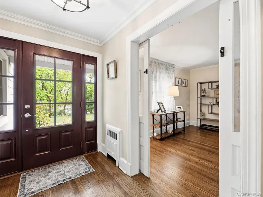 2 Longview Road Port Washington NY 11050
