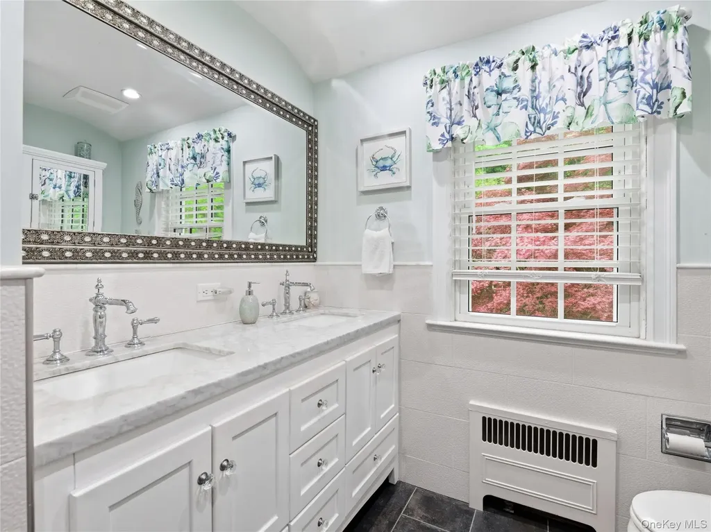 2 Longview Road Port Washington NY 11050