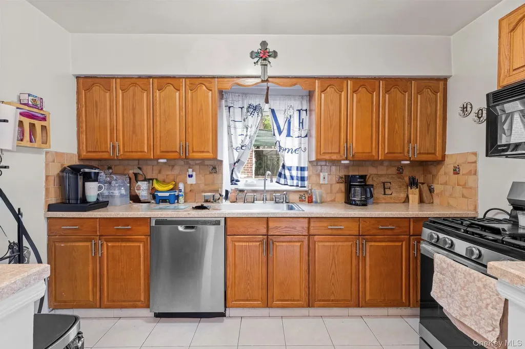 2027 Mayflower Avenue Bronx NY 10461