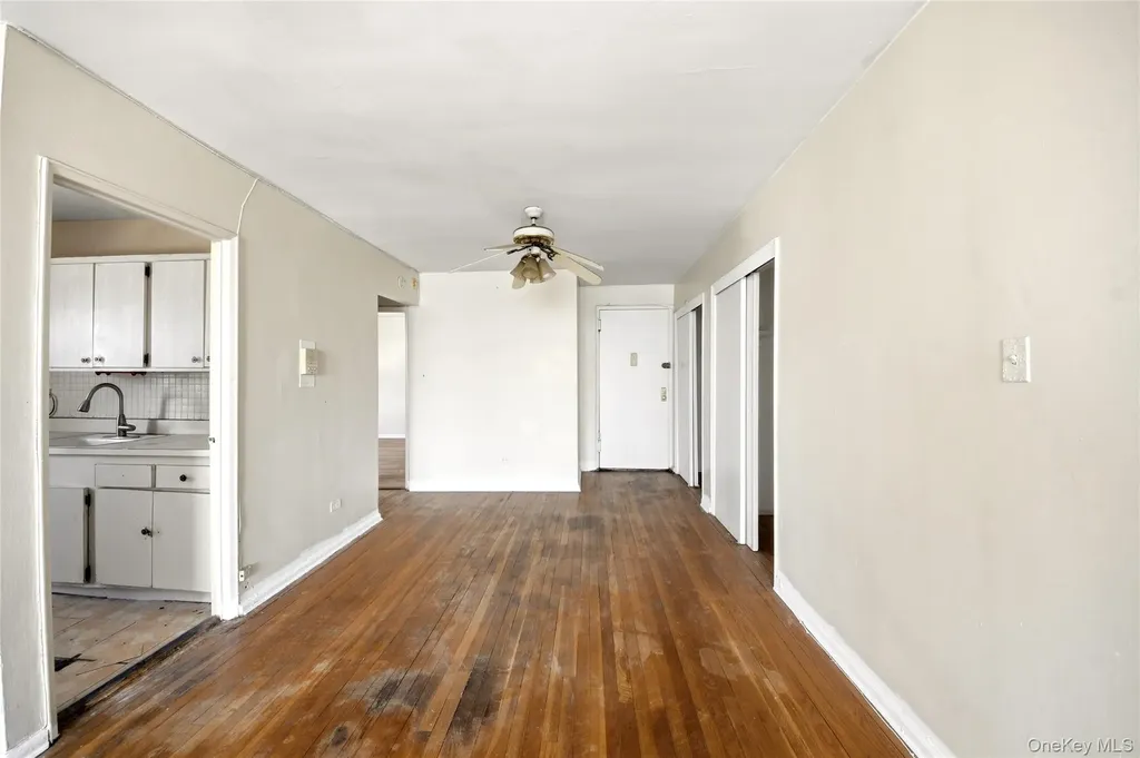3531 Bronxwood Bronx NY 10469