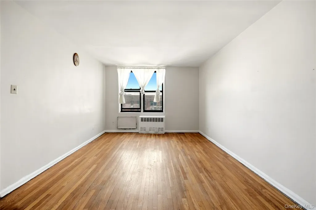 3531 Bronxwood Bronx NY 10469