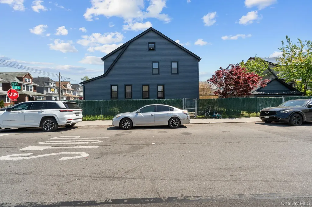 10902 169th Place Jamaica NY 11433