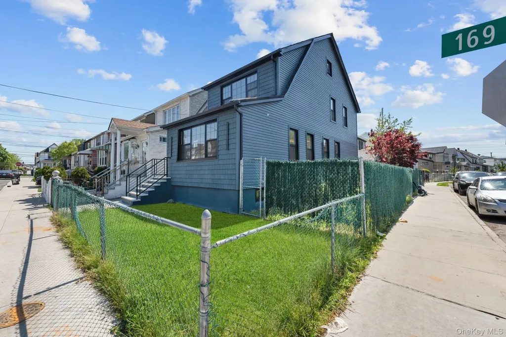 10902 169th Place Jamaica NY 11433