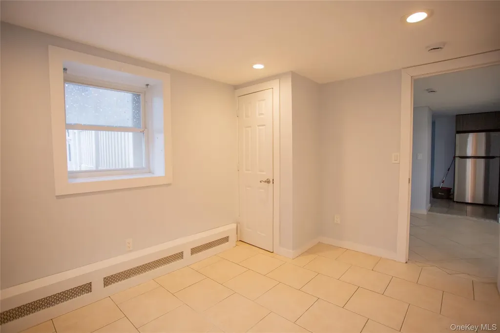 251 W Broadway Long Beach NY 11561