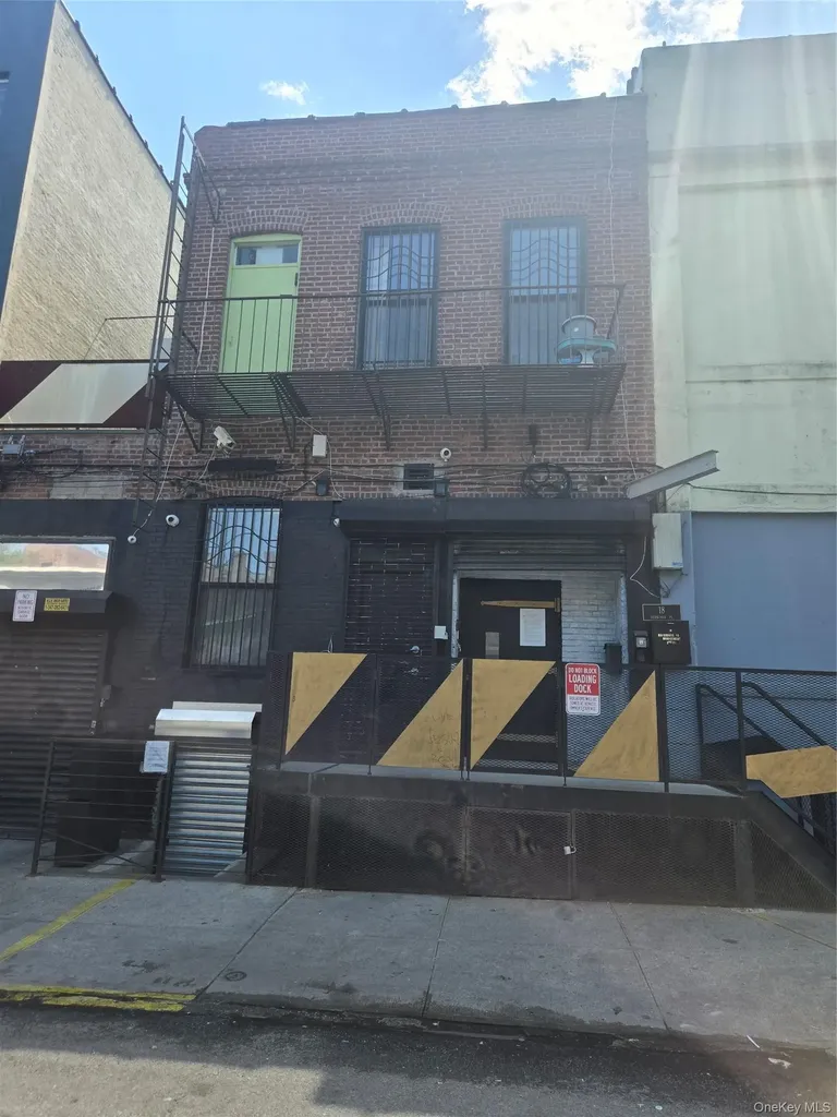 18 Herkimer Place Brooklyn NY 11216