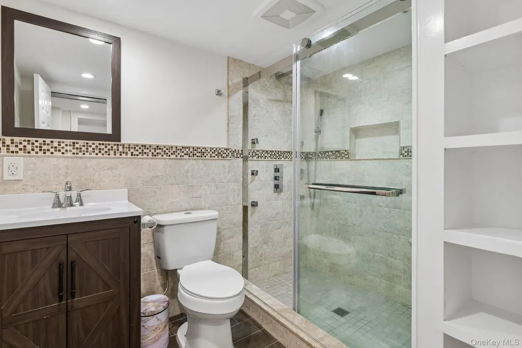 958 Alan Drive Wantagh NY 11793