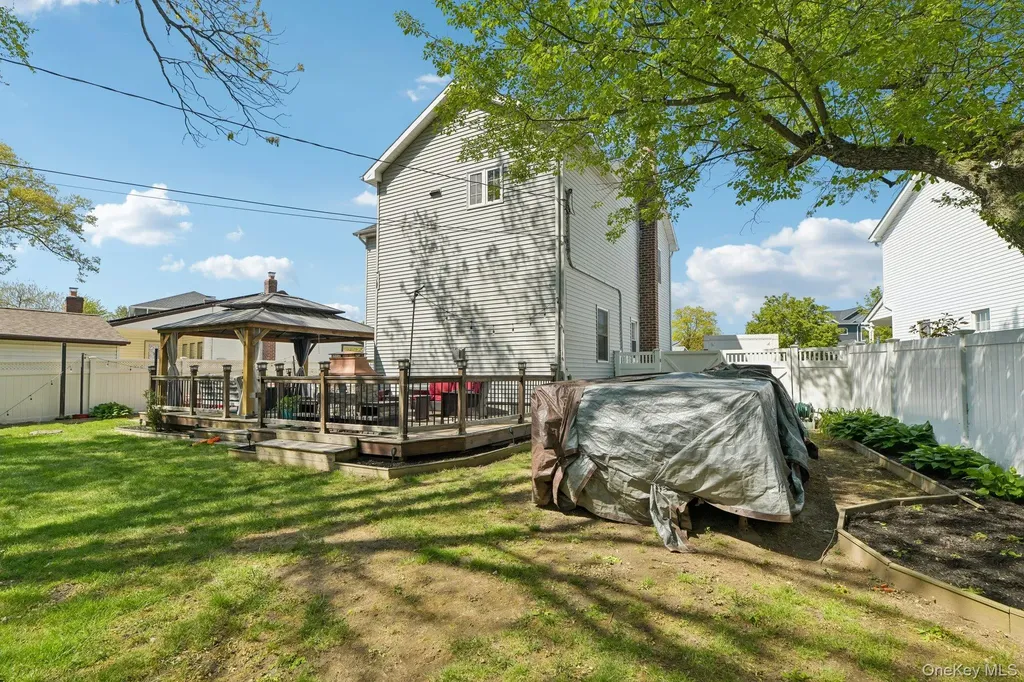 958 Alan Drive Wantagh NY 11793