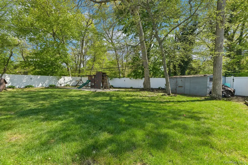 958 Alan Drive Wantagh NY 11793