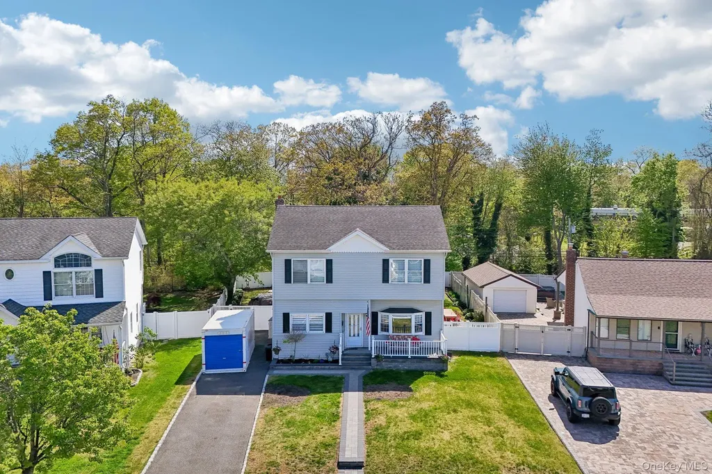 958 Alan Drive Wantagh NY 11793