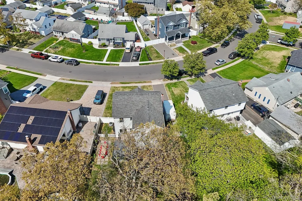 958 Alan Drive Wantagh NY 11793