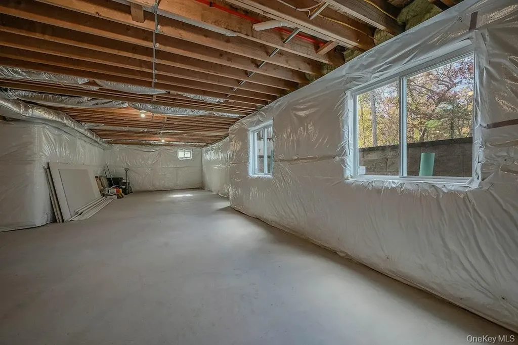 20 Bunker Lane Middle Island NY 11953