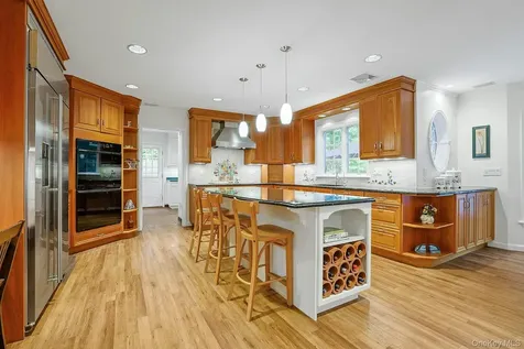47 Jackson Road Bedford NY 10506