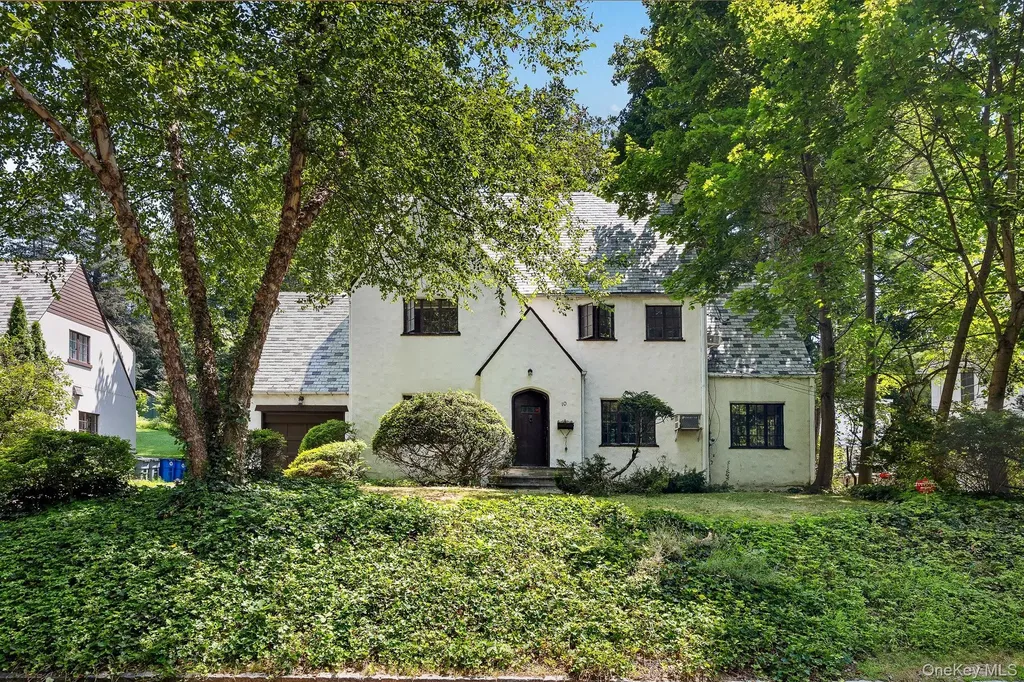 10 River Road Scarsdale NY 10583