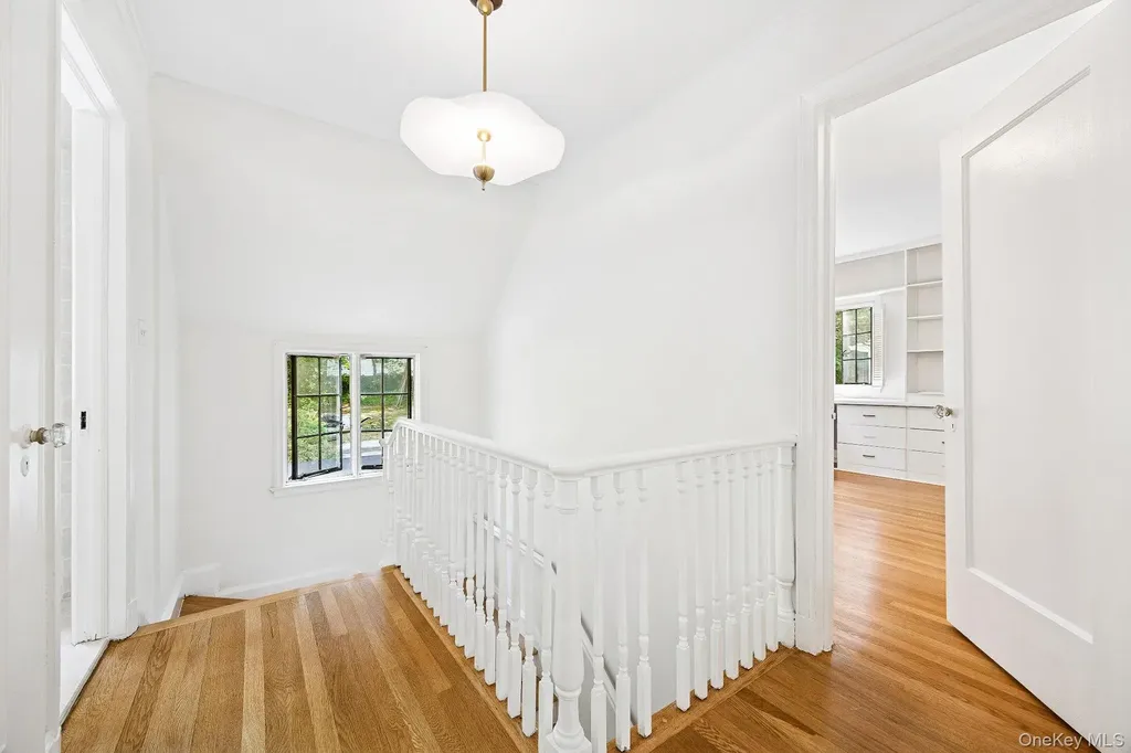 10 River Road Scarsdale NY 10583