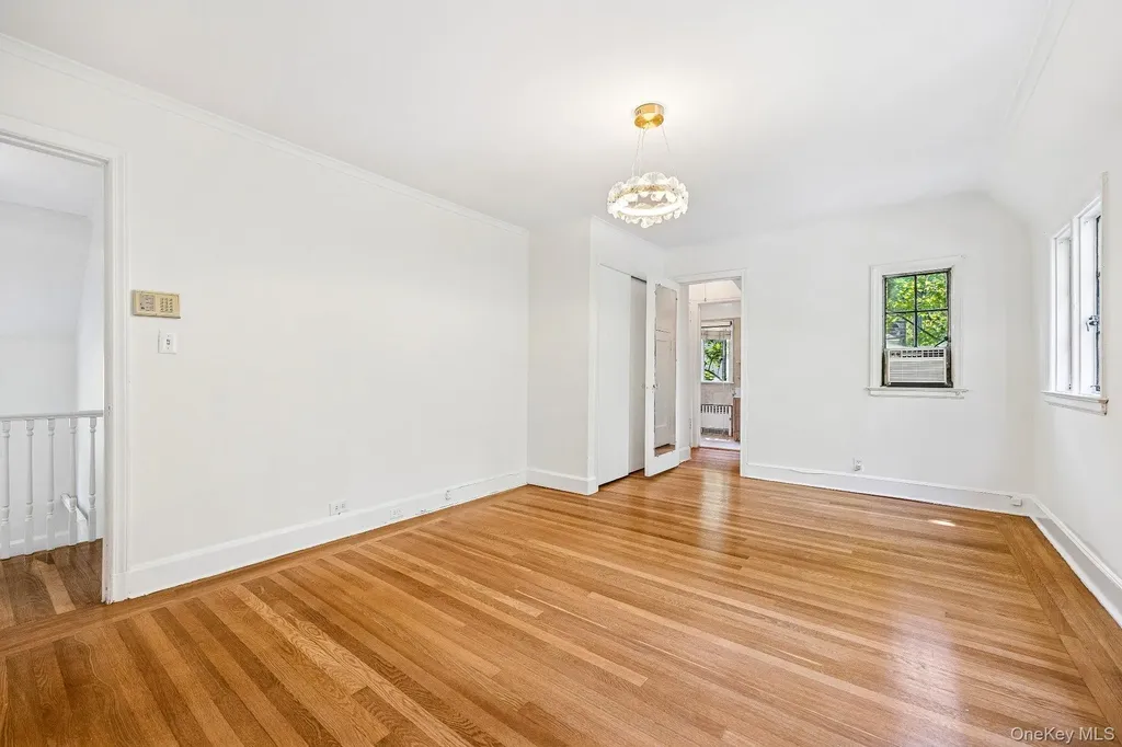10 River Road Scarsdale NY 10583