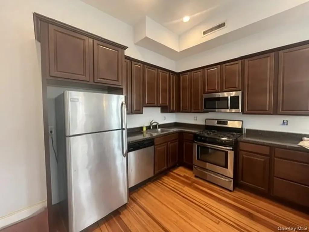 15 E Main Street Oyster Bay NY 11771
