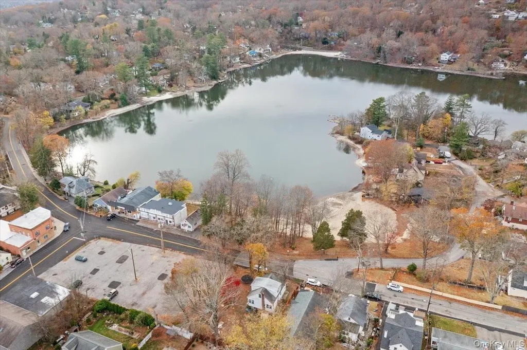 116 Lake Drive Lake Peekskill NY 10537