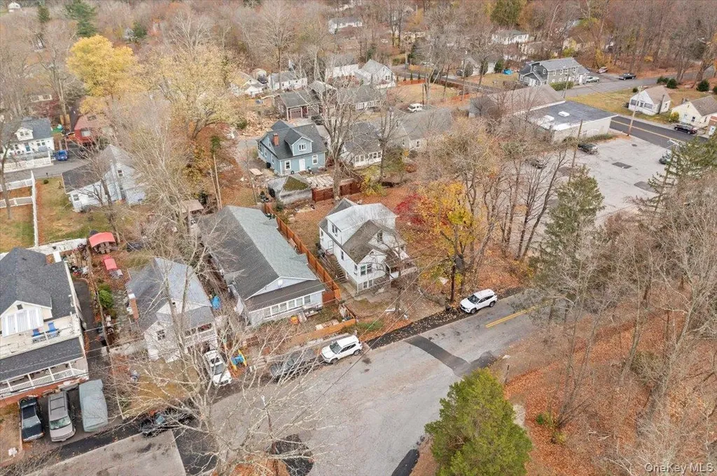 116 Lake Drive Lake Peekskill NY 10537