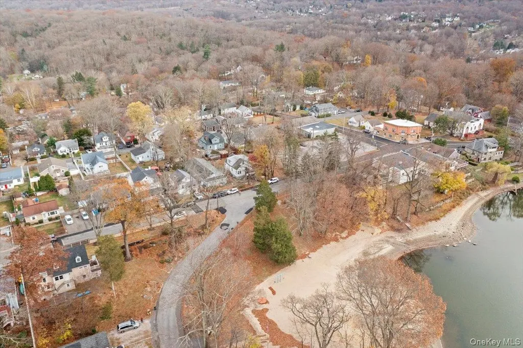 116 Lake Drive Lake Peekskill NY 10537