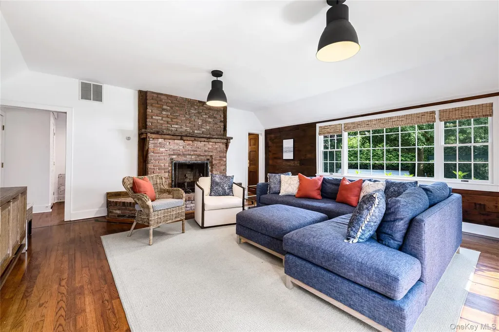 92 Beach Lane Westhampton Beach NY 11978