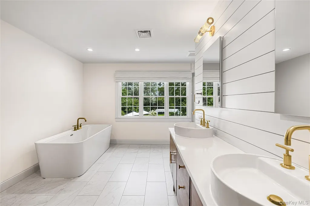 92 Beach Lane Westhampton Beach NY 11978