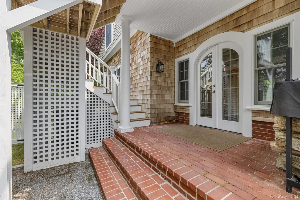 92 Beach Lane Westhampton Beach NY 11978