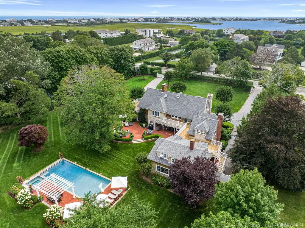 92 Beach Lane Westhampton Beach NY 11978