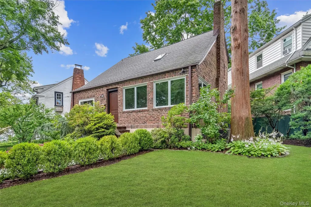 3 Harmony Drive Larchmont NY 10538