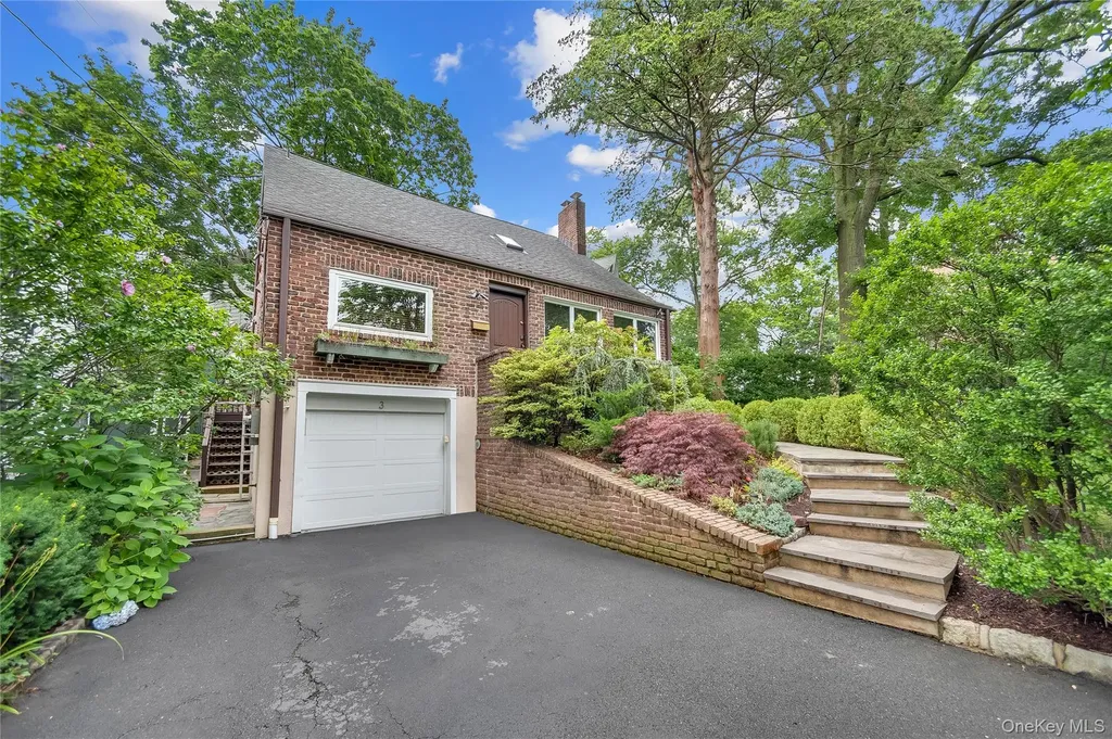 3 Harmony Drive Larchmont NY 10538