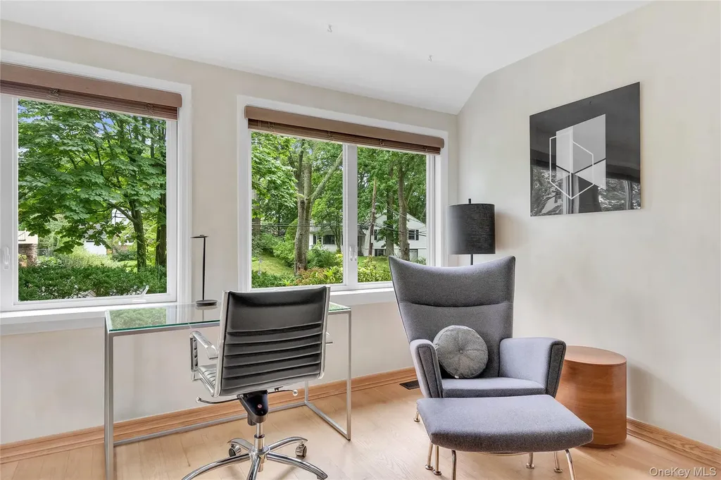 3 Harmony Drive Larchmont NY 10538