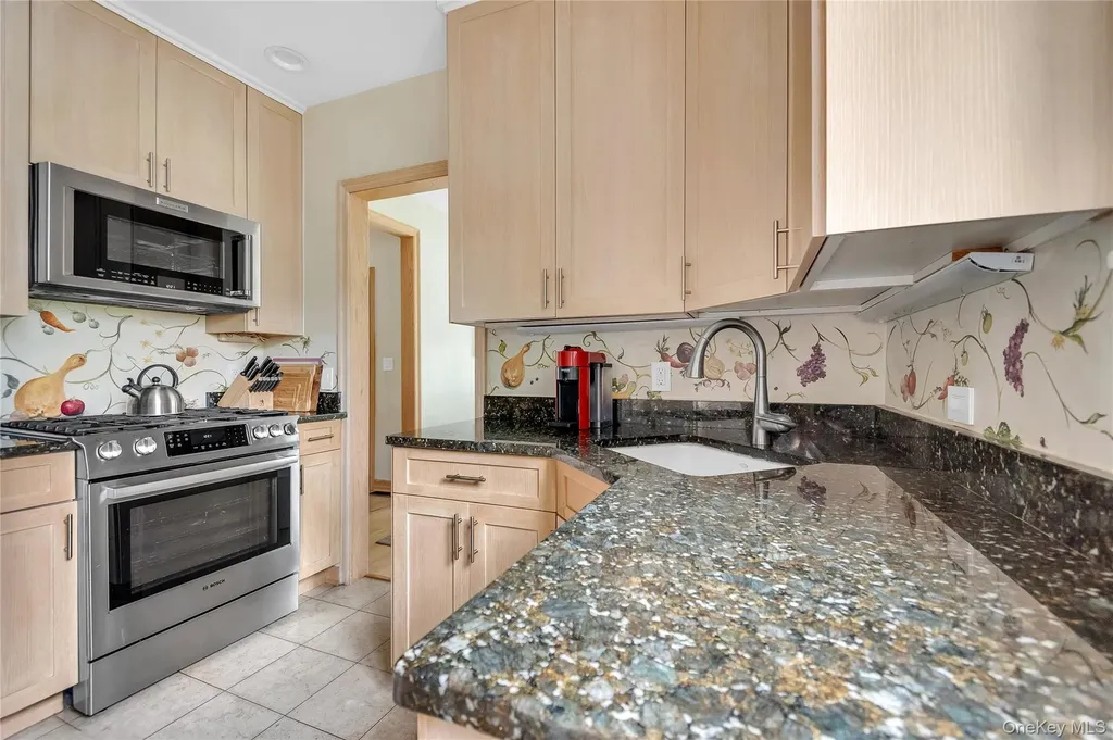 3 Harmony Drive Larchmont NY 10538