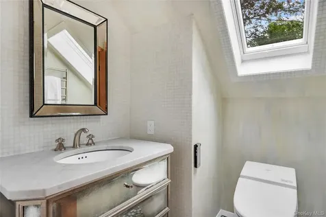 3 Harmony Drive Larchmont NY 10538