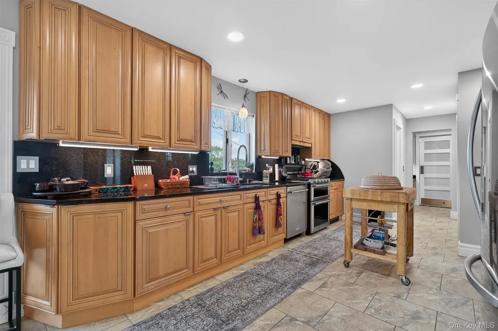 60 Long Lane Wallkill NY 12589