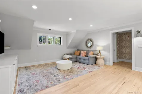 9 Daymon Terrace Larchmont NY 10538