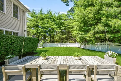 9 Daymon Terrace Larchmont NY 10538