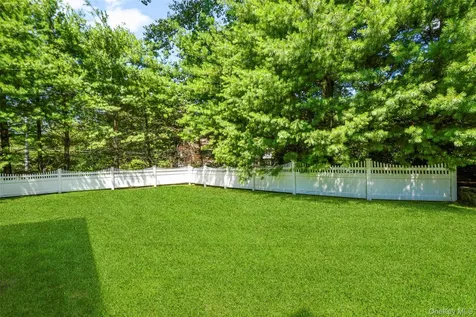 9 Daymon Terrace Larchmont NY 10538