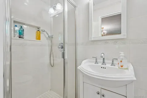 36 Chatham Road New Rochelle NY 10804