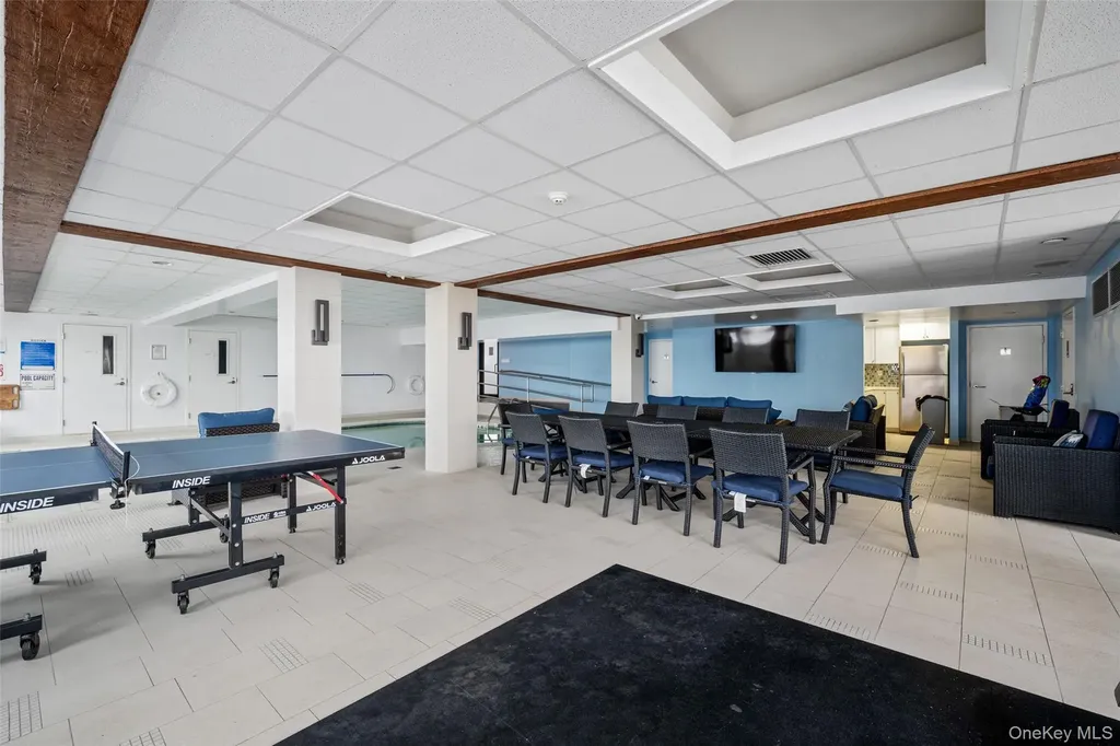 170 W Broadway Long Beach NY 11561