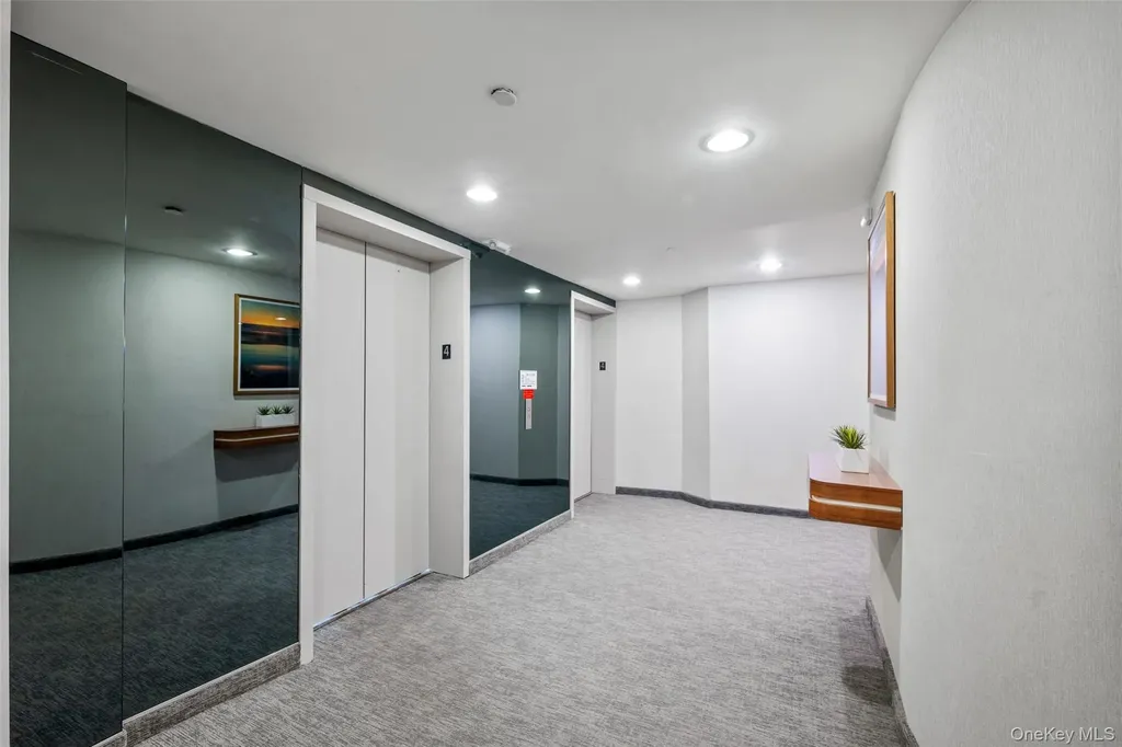 170 W Broadway Long Beach NY 11561